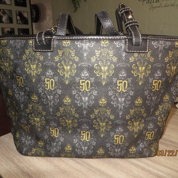 DOONEY AND BOURKE DISNEYLAND 50TH LIMITED EDITION ANNIVERSARY TOTE WITH DUSTBAG - Picture 2 of 5